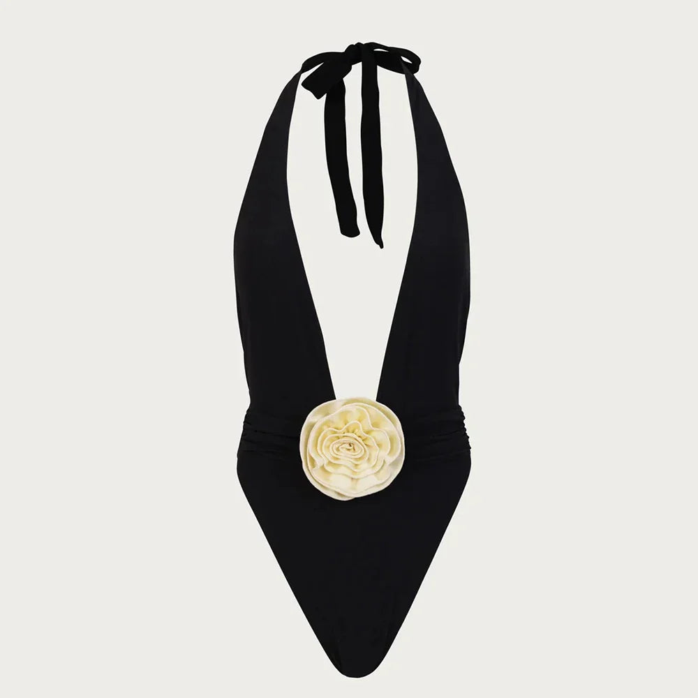 בגד ים - אמיליה